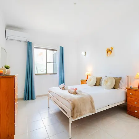 Villa In Carvoeiro Near Beach & Private Pool Вилла *