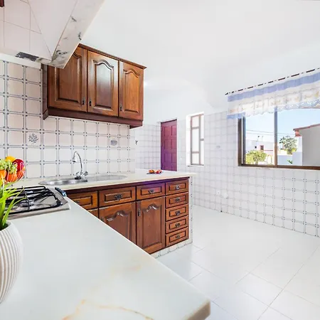 Villa Villa In Carvoeiro Near Beach & Private Pool